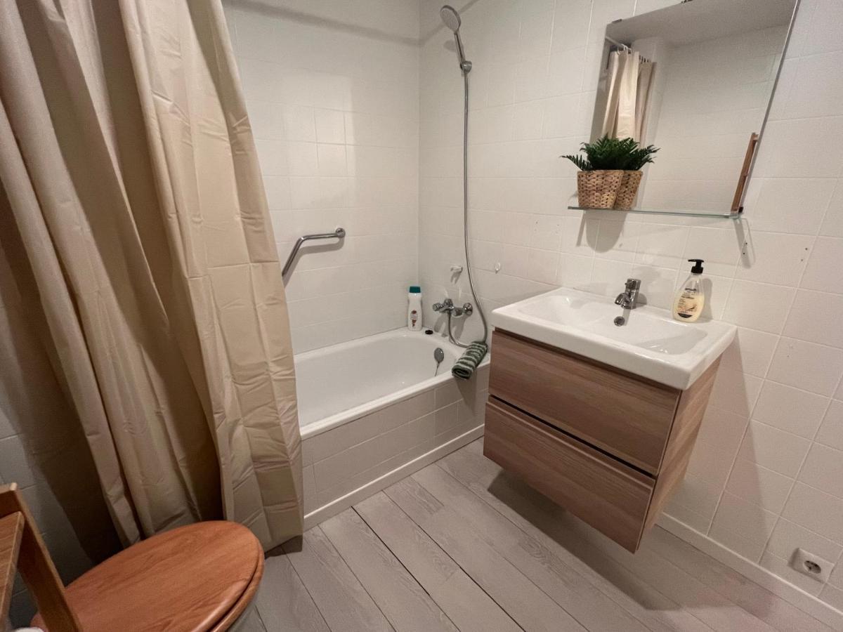 Un Rincon Con Vistas Al Parque Wifi Junto A Catedral By Apartamentos Logrono Exterior photo